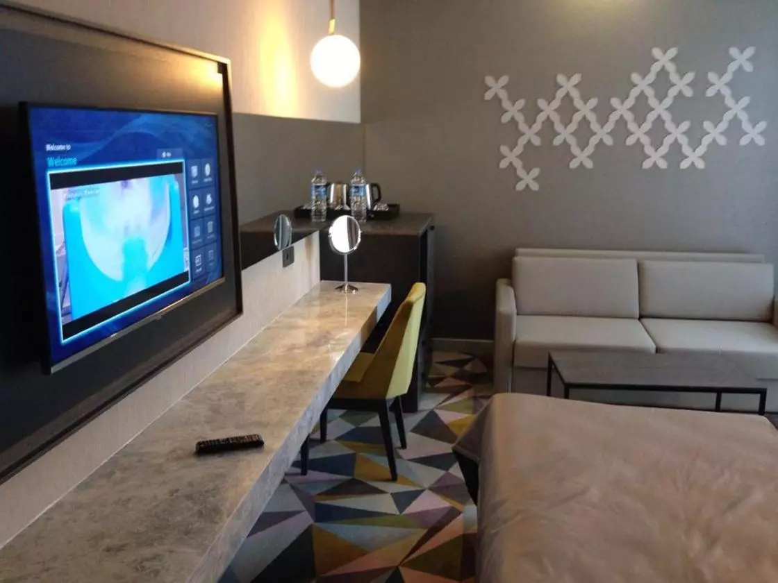 FAMERESIDENCE_LARA (18).jpg